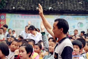 亲子吃瓜大赛策划,吃瓜大赛,甜蜜对决,共享欢乐时光